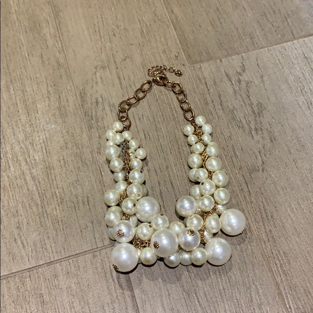 chunky pearl necklace